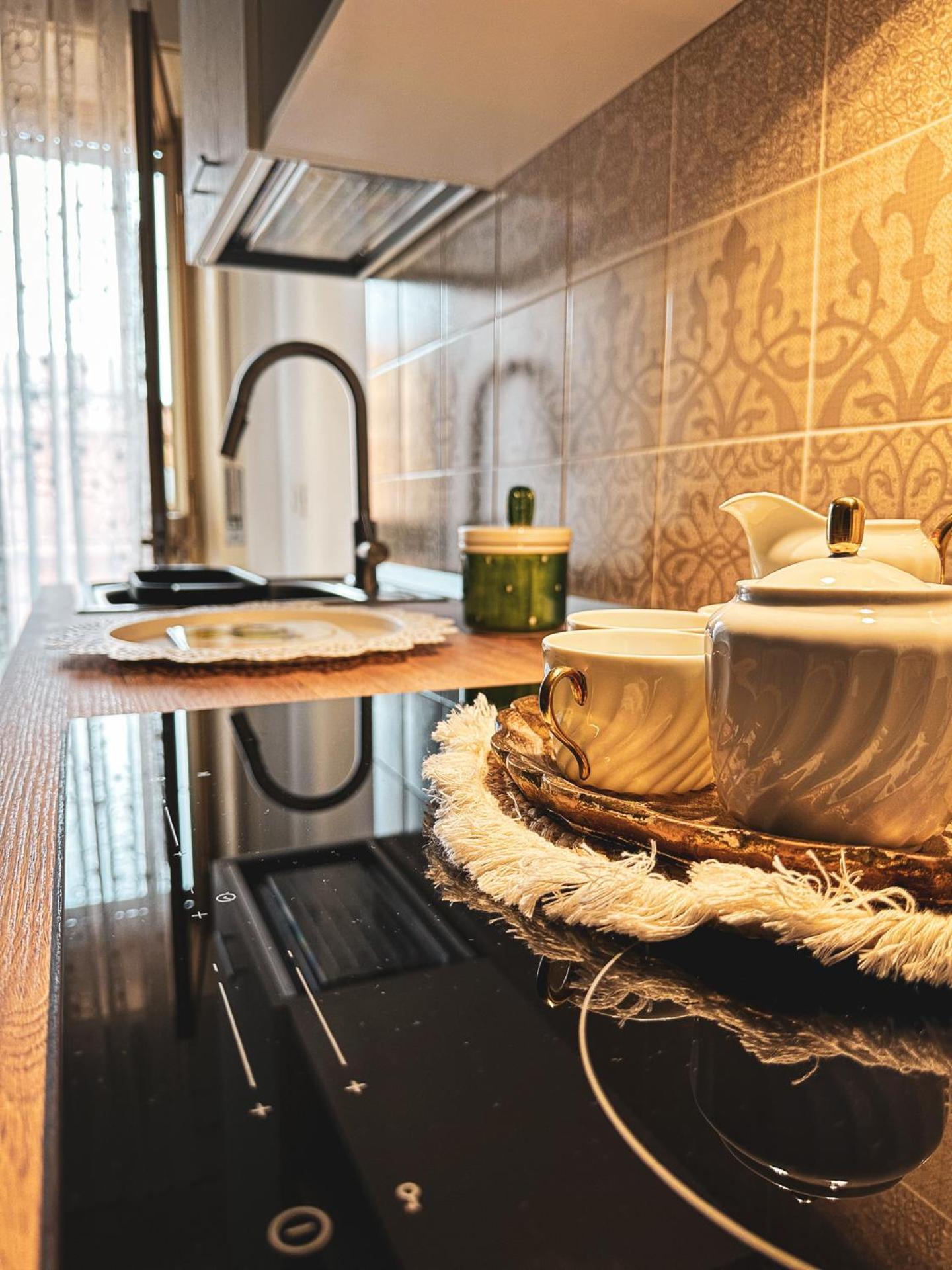 Kalos Apartments Милацо Екстериор снимка