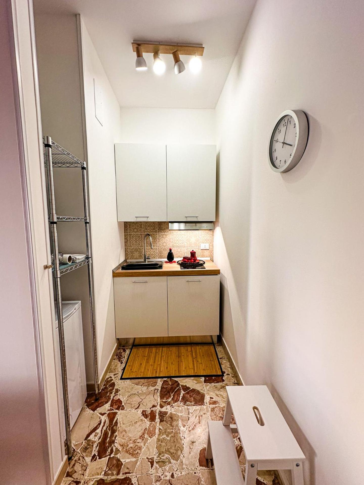 Kalos Apartments Милацо Екстериор снимка