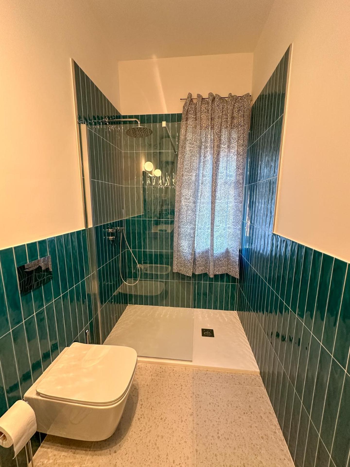 Kalos Apartments Милацо Екстериор снимка