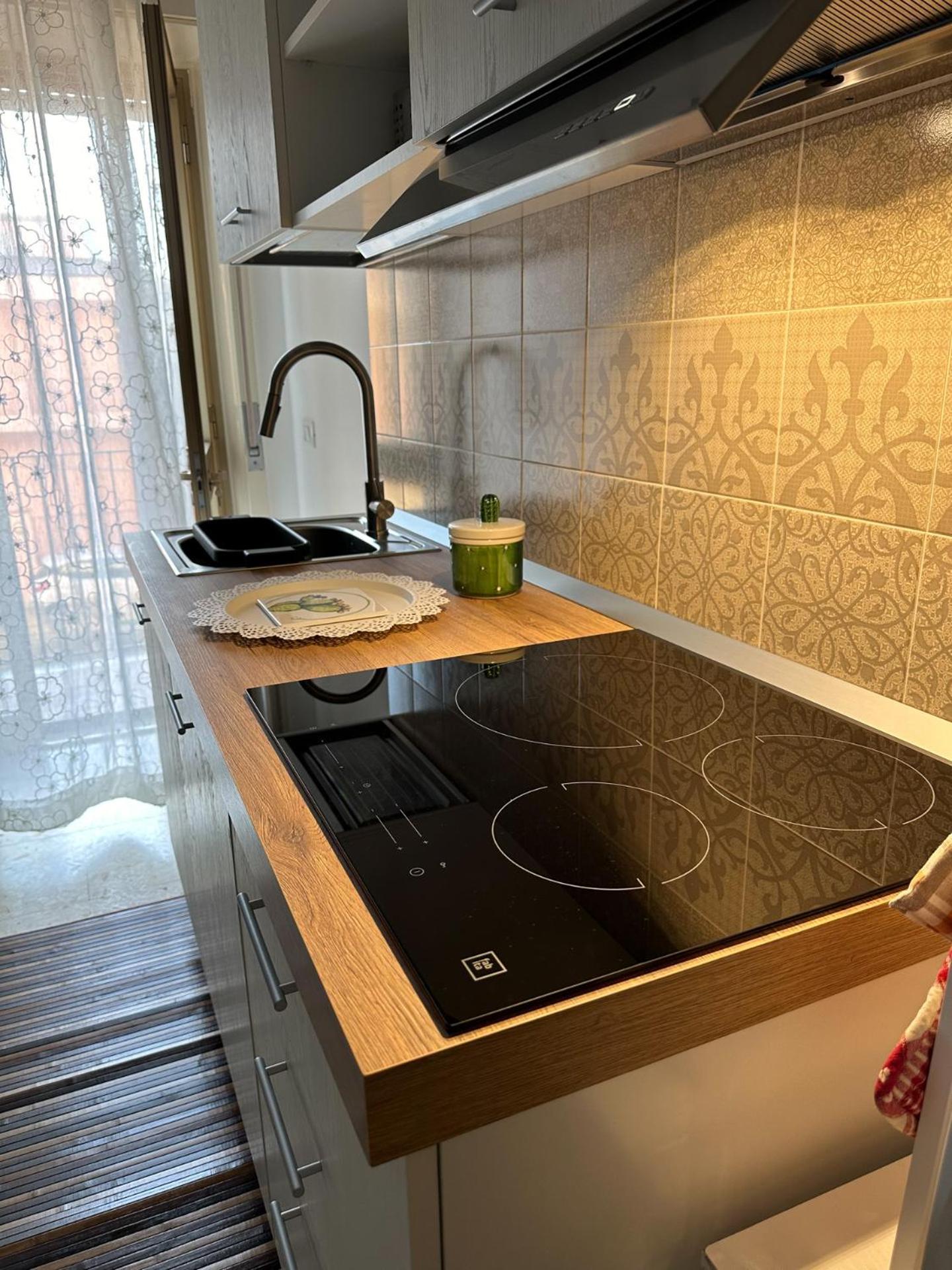 Kalos Apartments Милацо Екстериор снимка